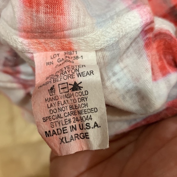 Patchington size XLarge lightweight and soft polyester/rayon USA flag colors - Picture 5 of 11